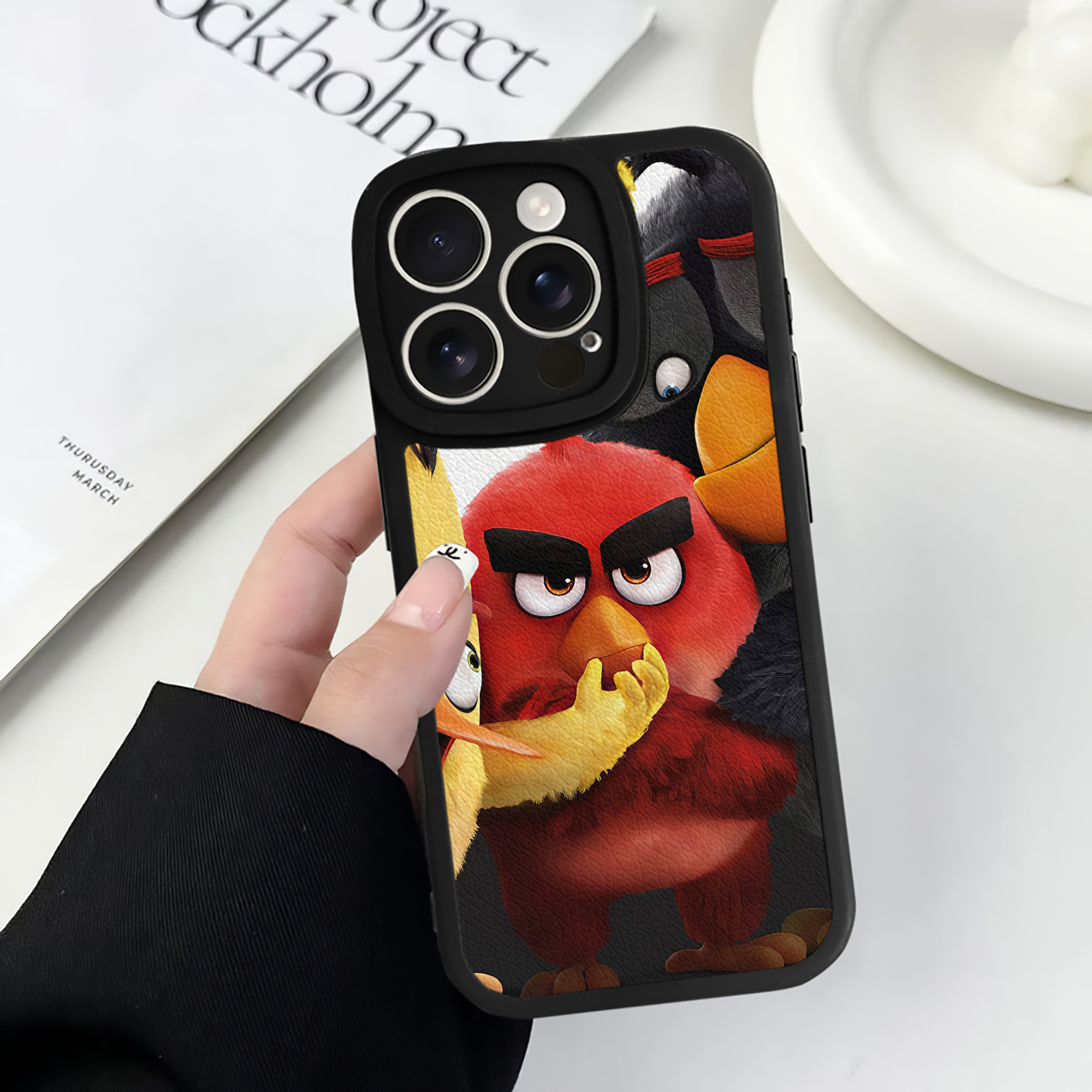 （画像用） Angry Birds アングリーバード 【iPhone 16シリーズ対応】シリコンスマホケース（レザー調） 材質：シリコン